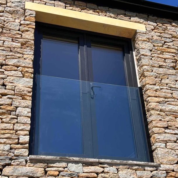 GlassVue EV Juliet Balcony